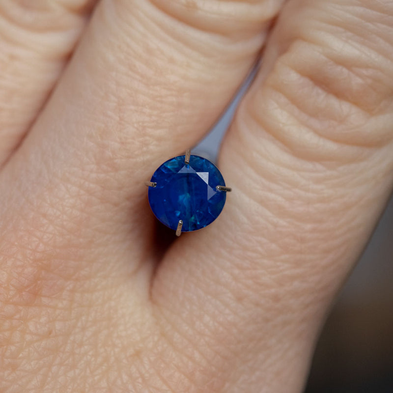 2.23CT ROUND MADAGASCAR SAPPHIRE, VIBRANT ROYAL BLUE, 7.53X5.02MM