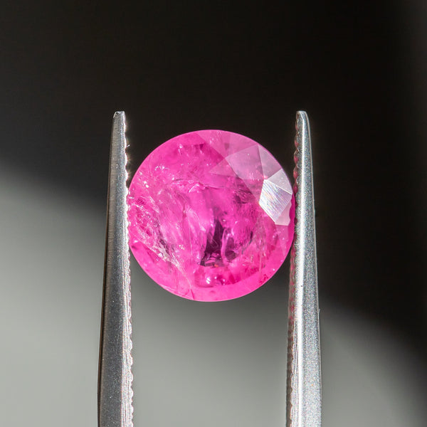 2.89CT Round Sapphire, Bright Fuschia Pink, 9x3.85MM