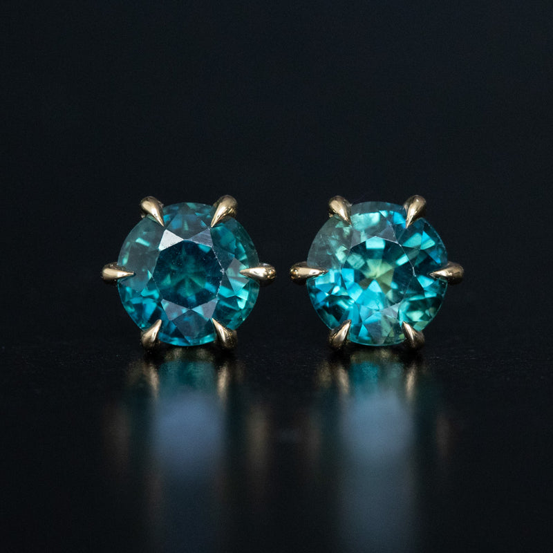 2.66ctw Untreated African Blue Sapphire Six Prong Stud Earrings in 18k Yellow Gold
