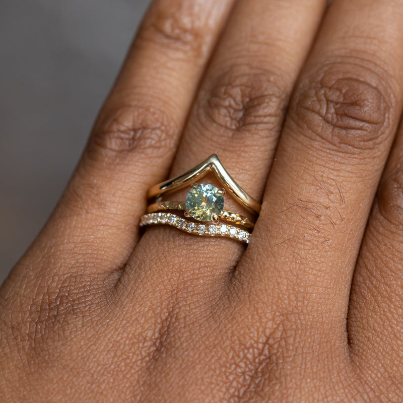 1.03ct Round Parti Montana Sapphire Evergreen Solitaire in 18k Yellow Gold