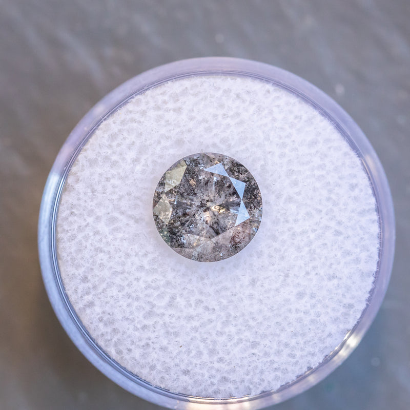 2.82CT ROUND SALT AND PEPPER DIAMOND, MOODY DARK GREY WITH BLACK INCLUSIONS, 9.2X5.26MM