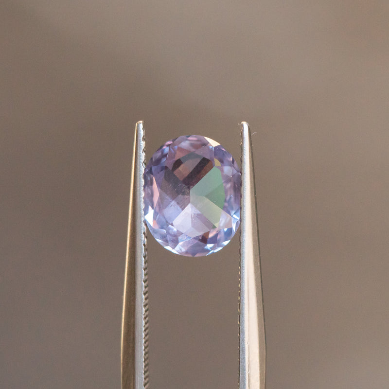 1.97CT ROVAL SRI LANKAN SAPPHIRE, LILAC, 8.47X7.16X4.08MM, UNTREATED