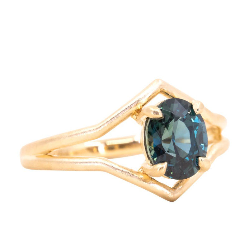 1.55ct Oval Sapphire Negative Space V Band Solitaire in 18k Yellow Gold