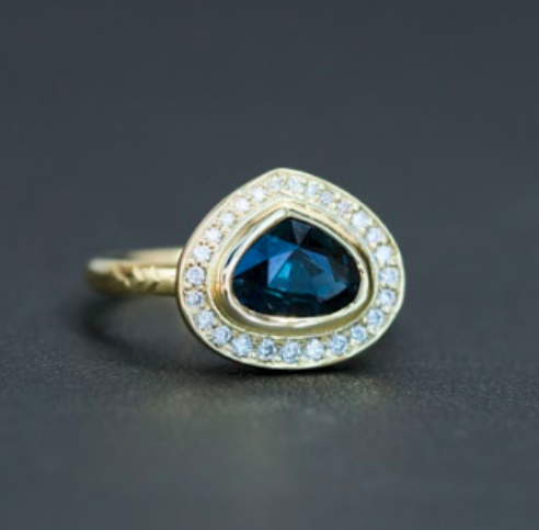 1.64ct Pear Sapphire Halo Ring with Chevron details in 18k Yellow Gold