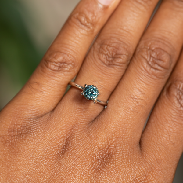 1.10CT Round Tanzania Sapphire, Color Changing Teal to Green Grey, 6.00x4.14MM, UNHEATED