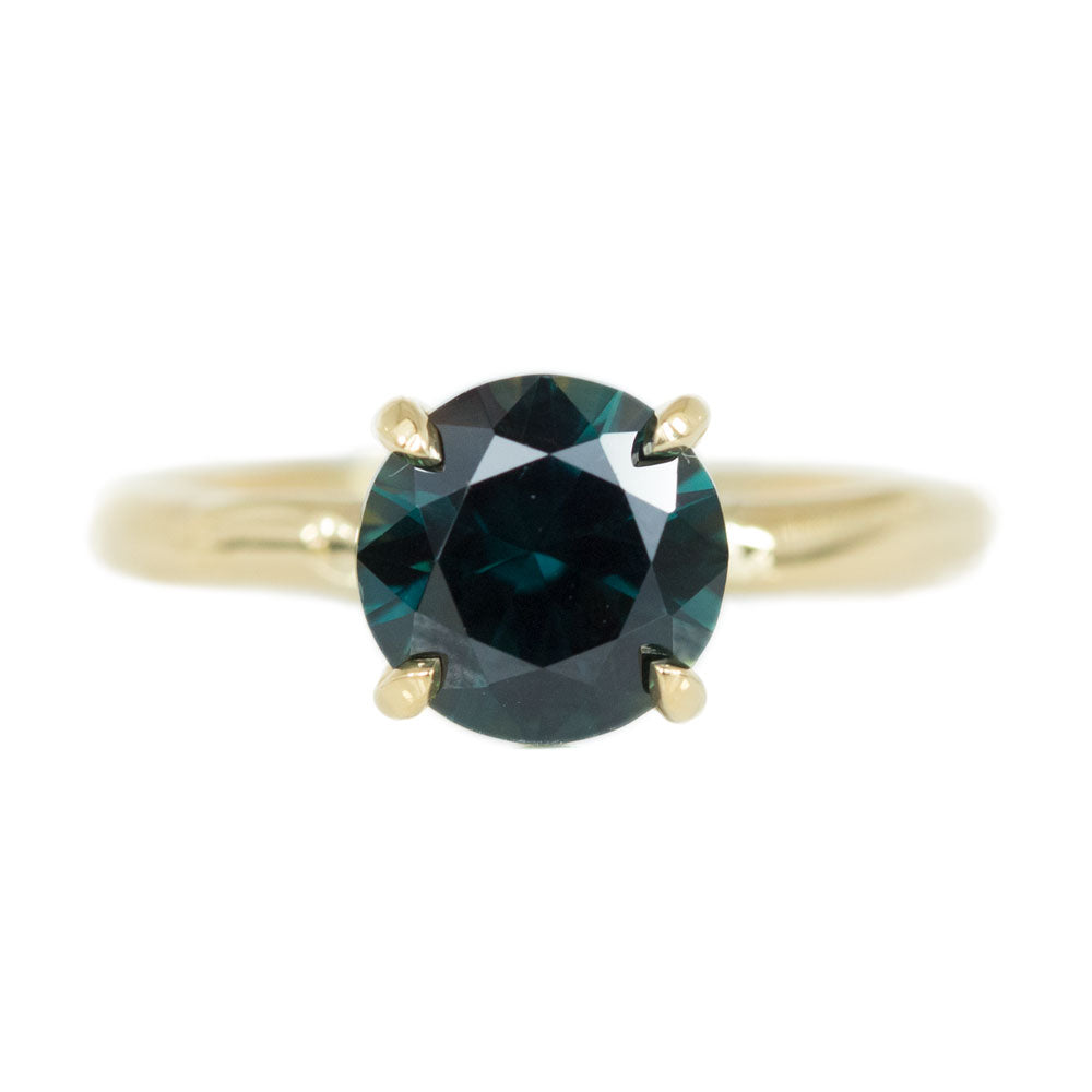 2.66 round deep teal blue green sapphire Alluvial solitaire ring in 18 ...