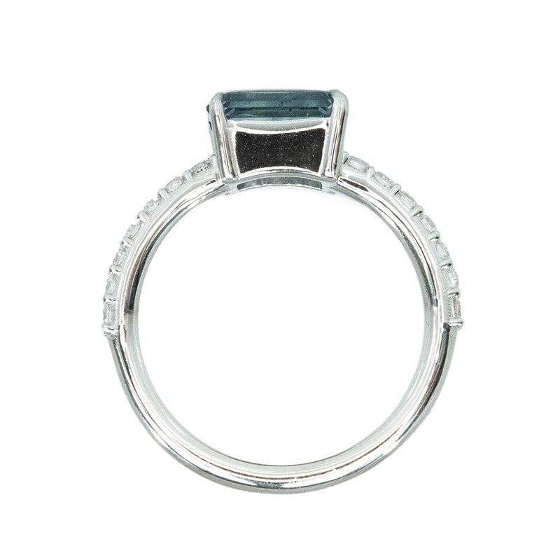 1.76ct Emerald Cut East-West Montana Sapphire and diamonds in White Gold Low Profile