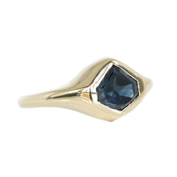 1.55ct Shield Sapphire Signet Ring In 18k Yellow Gold