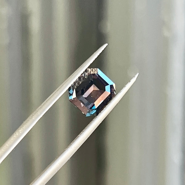 3.02CT EMERALD CUT MADAGASCAR SAPPHIRE, COLOR SHIFTING DEEP TEAL TO PURPLE GREY, 8.18X7.24X4.66MM, UNTREATED